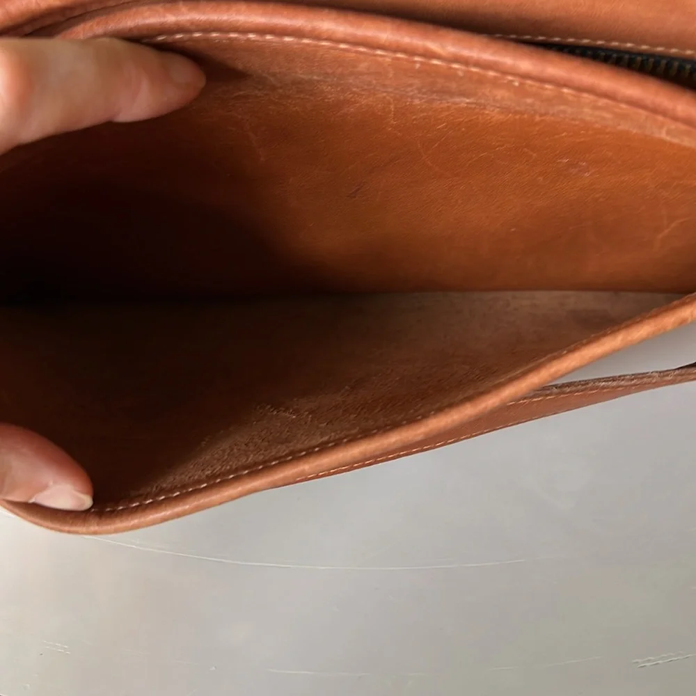 Coach Vintage Swagger 9338 Crossbody Bag - Picture 7 of 14